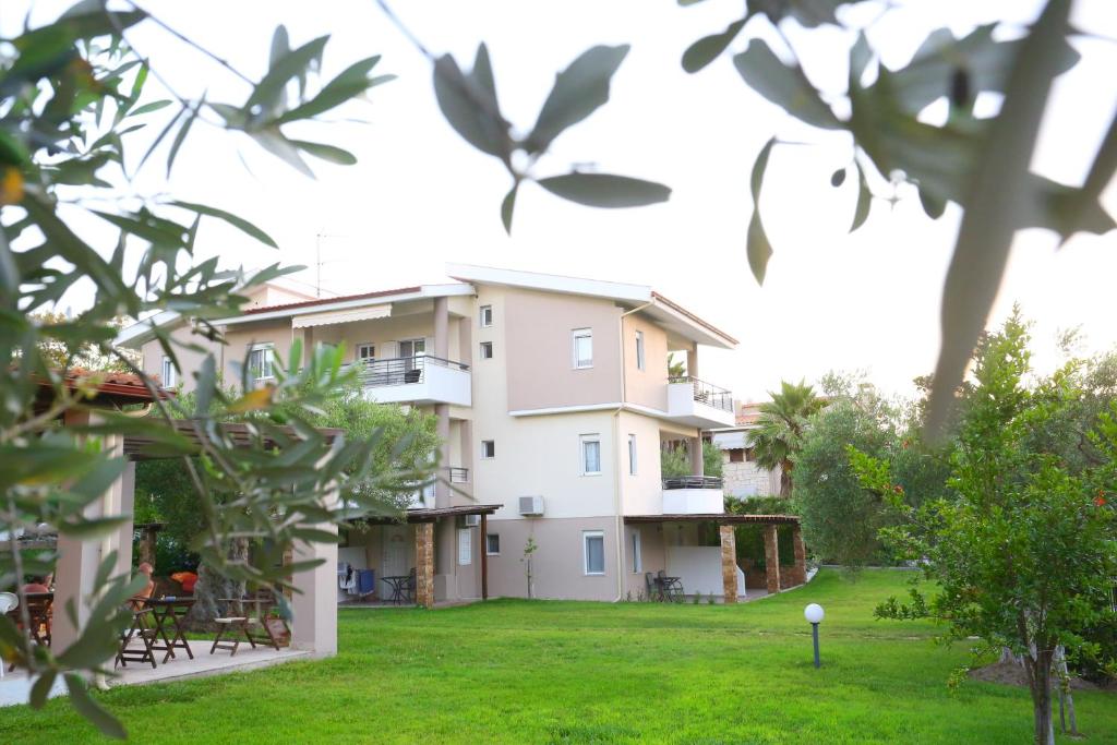 Dionisos Resort — Hotel in Chalkidiki