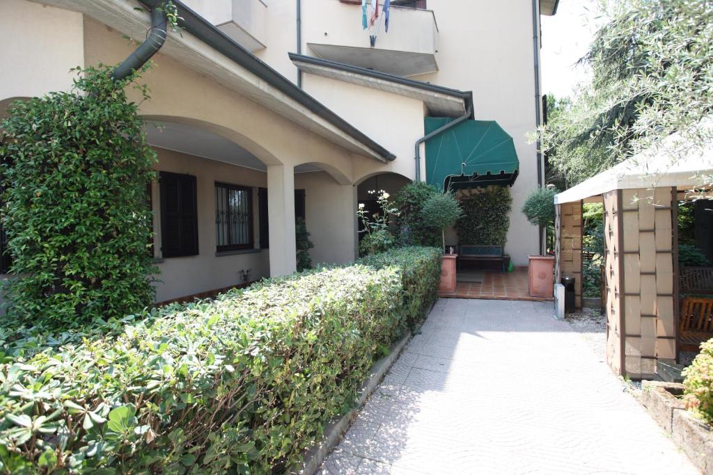 ホテル リストランテ ラ ランピーナ (Hotel Ristorante La Rampina) エントランス