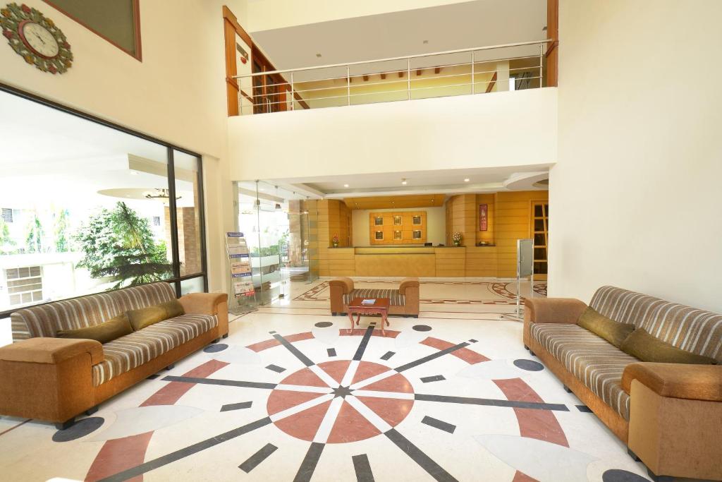 Plaza Inn Business Hotel photo