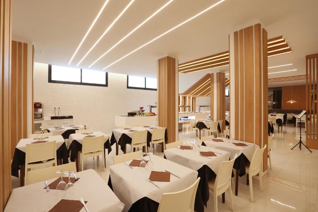Hotel Brasil — Restaurant & bars in Benidorm, Valencian Community