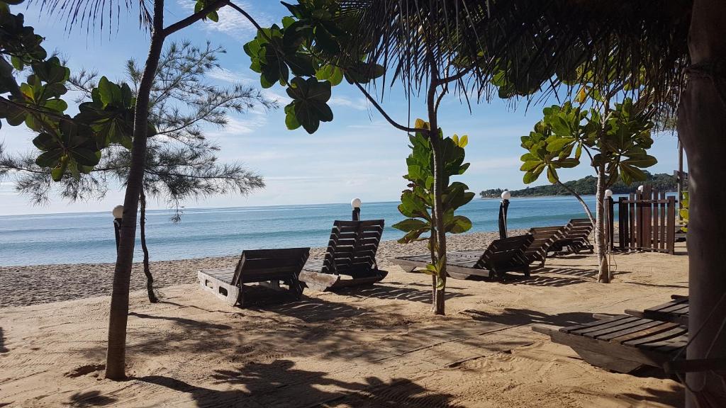 Sandy Beach Hotel photo
