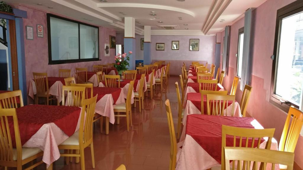 Hotel Natalia - 4