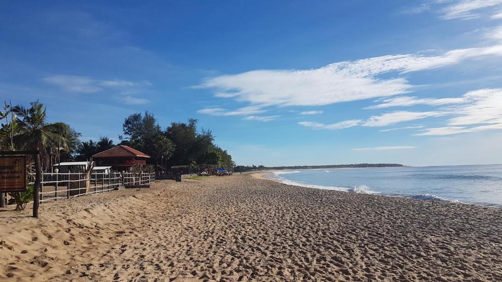 Sandy Beach Hotel photo
