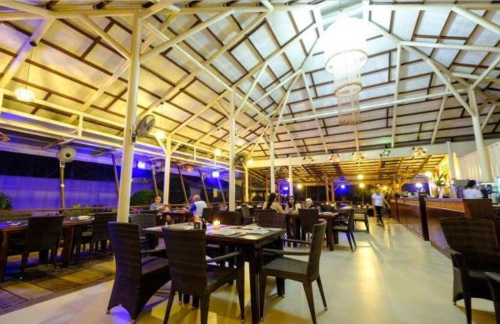 Anika Island Resort