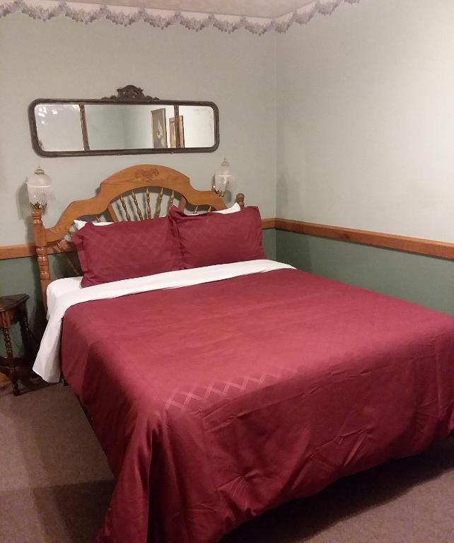 Hotel Millersburg Photo 3