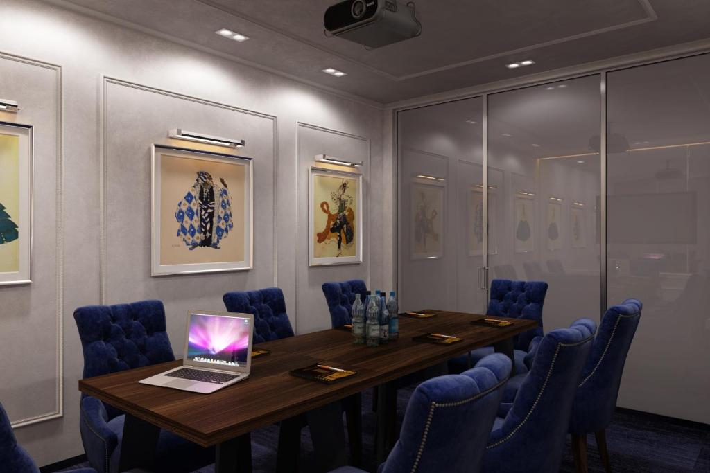 Seasons Boutique Hotel photo