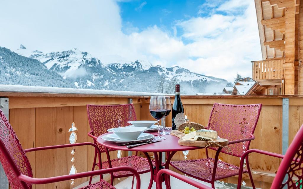 Holiday flat #1, Chalet Aberot, Wengen, Switzerland photo