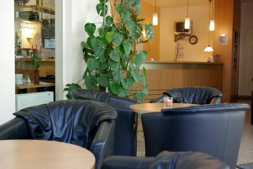 Airport BusinessHotel Koln — Hotel in Cologne