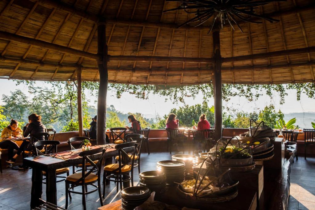 อาหารและเครื่องดื่ม