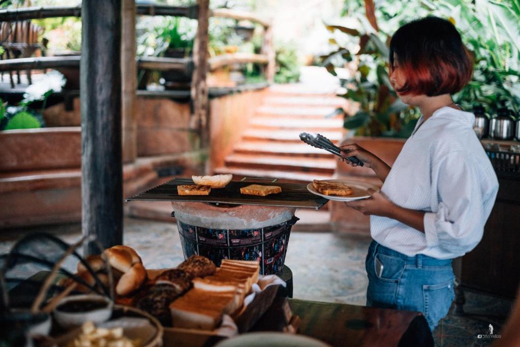 อาหารและเครื่องดื่ม