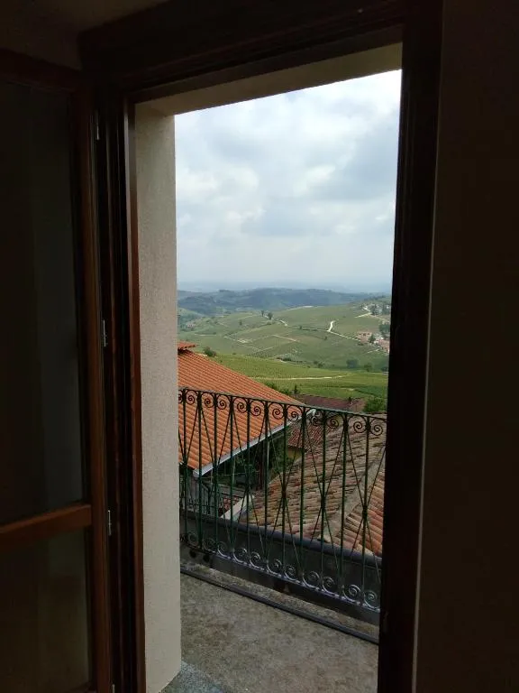 Albergo Diffuso Belvedere, hotel in Alice Bel Colle