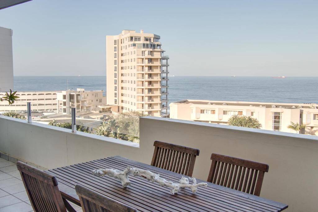 34 Sea Lodge photo