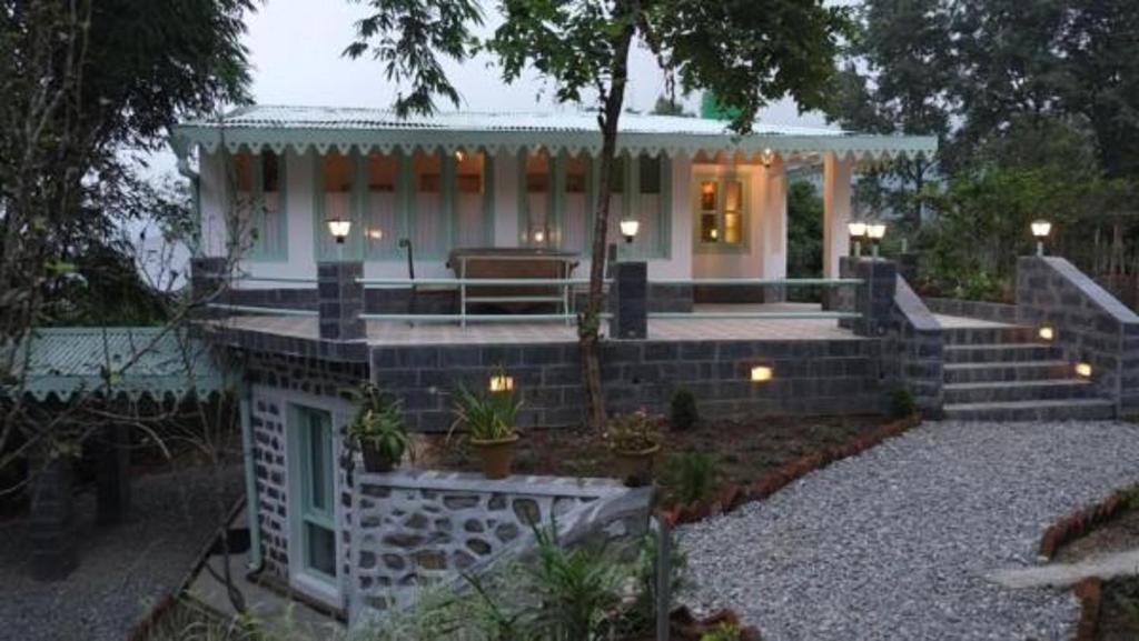 The Bungalows Lake Side, Naukuchiatal by Leisure Hotels photo