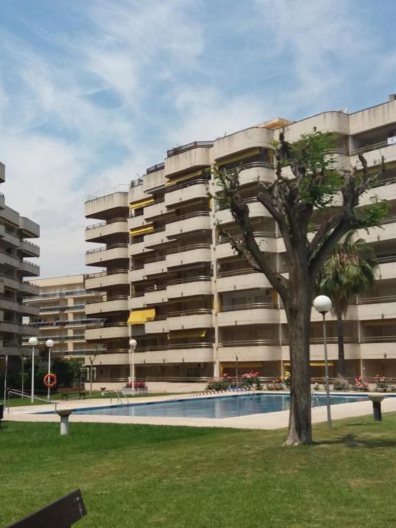 Bonito Apartamento con varias piscinas - 3