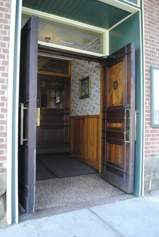 Hotel Millersburg Photo 13