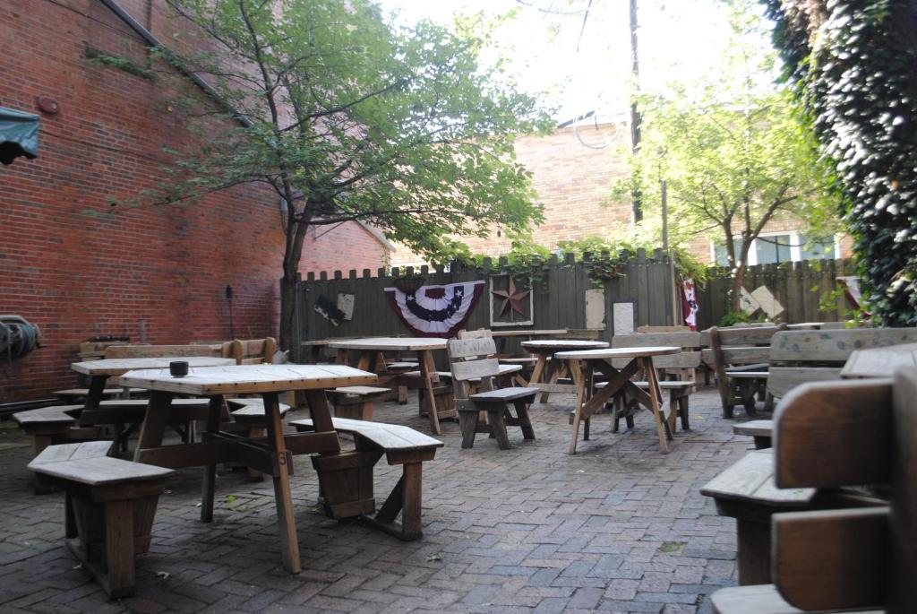 Hotel Millersburg Photo 14