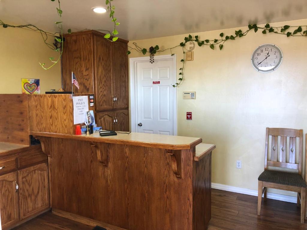 Holland Inn and Suites photo