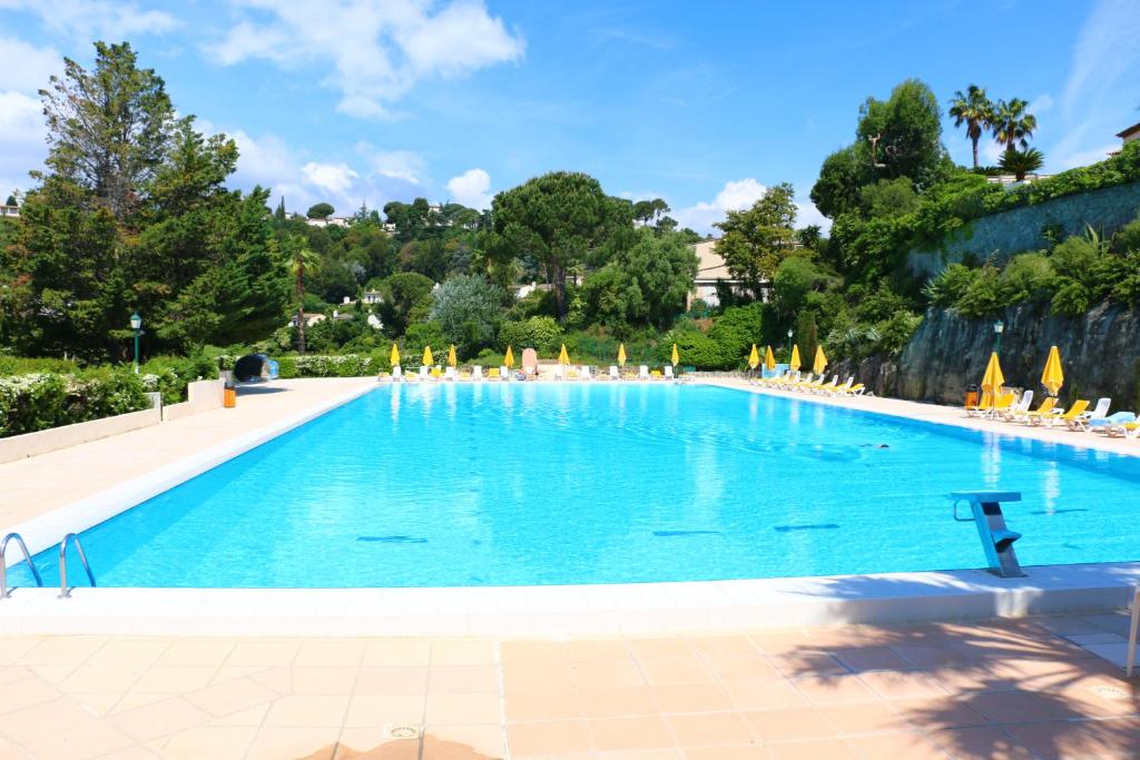 French Riviera - Vaugrenier - 2