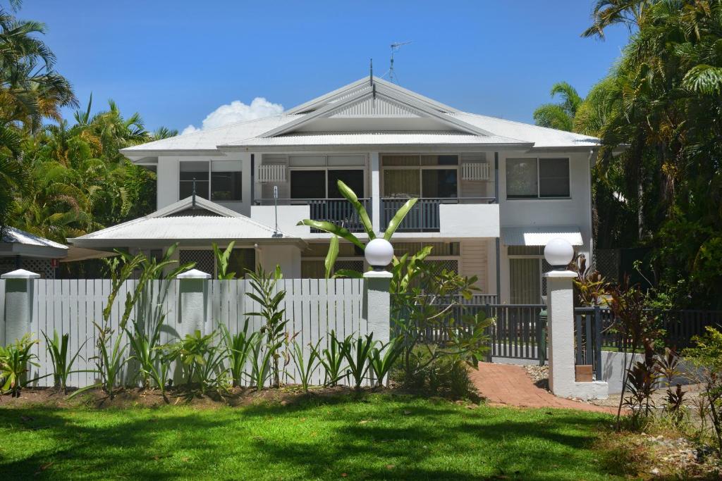 Seascape Holidays - Tropic Sands photo