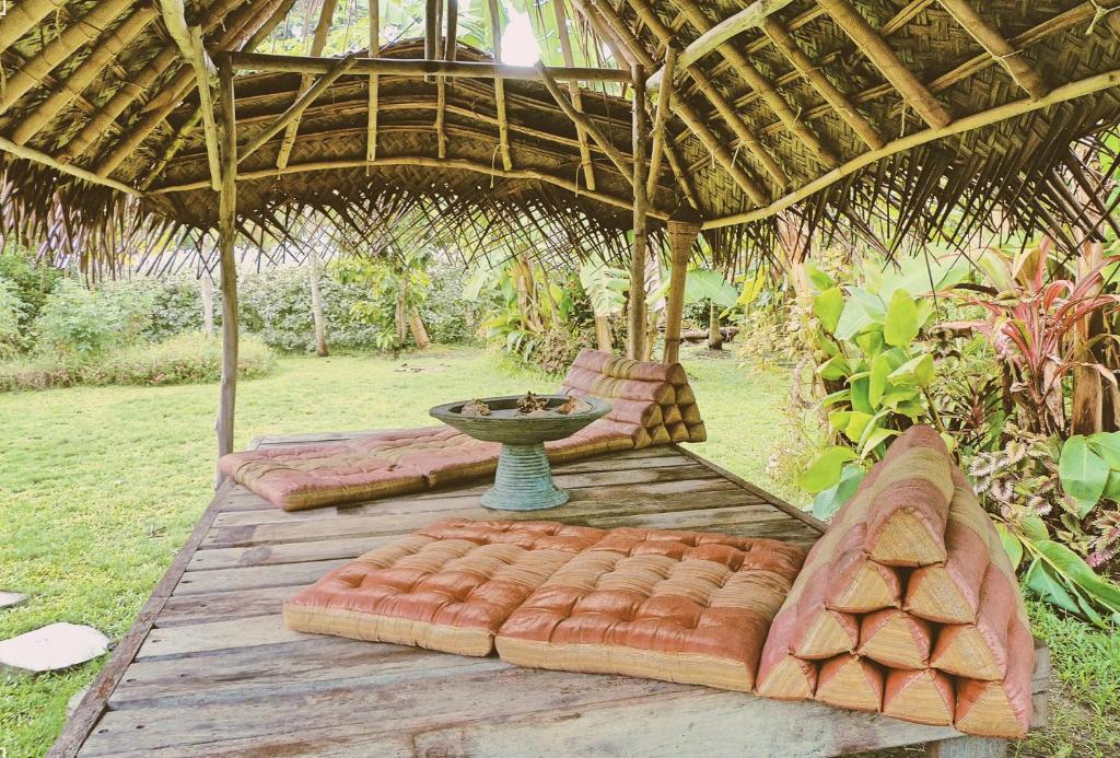 Garden, Island Home in Raiatea