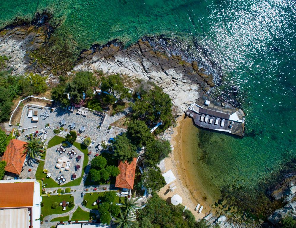 Bomo Tosca Beach in PalaiónTsiflíkion, Greece - 200 reviews ...