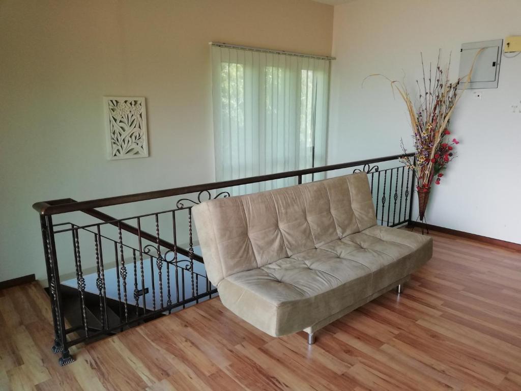 Shared lounge/TV area