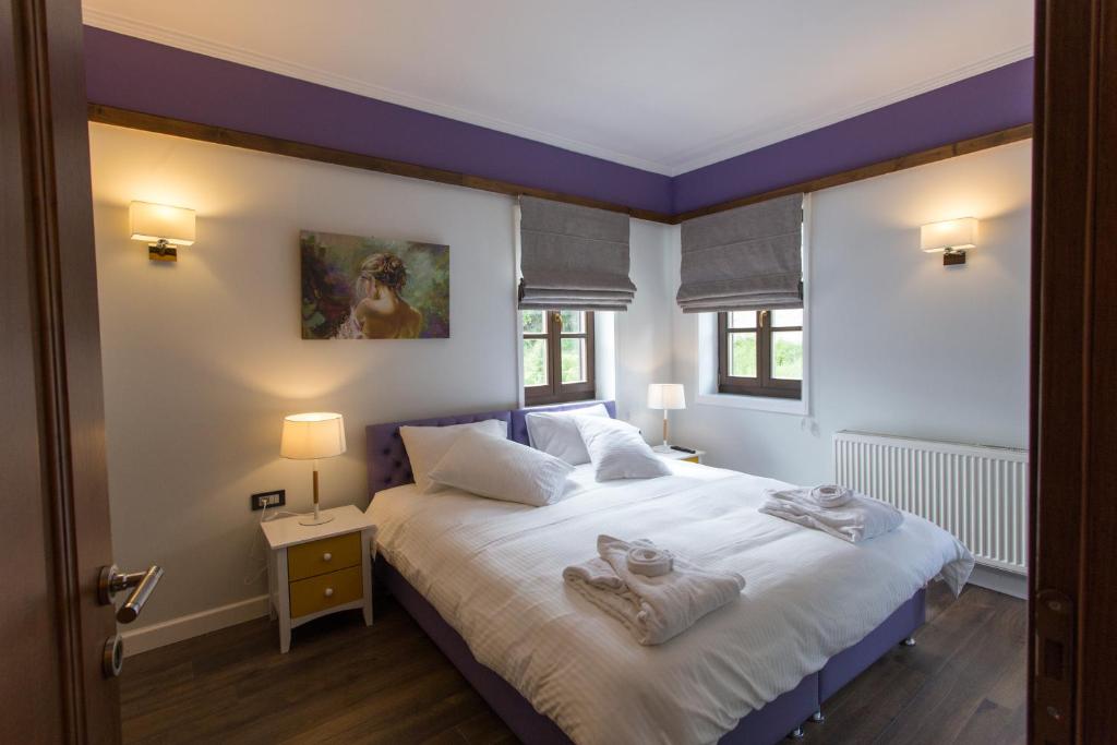 Abi Luxury Villas photo