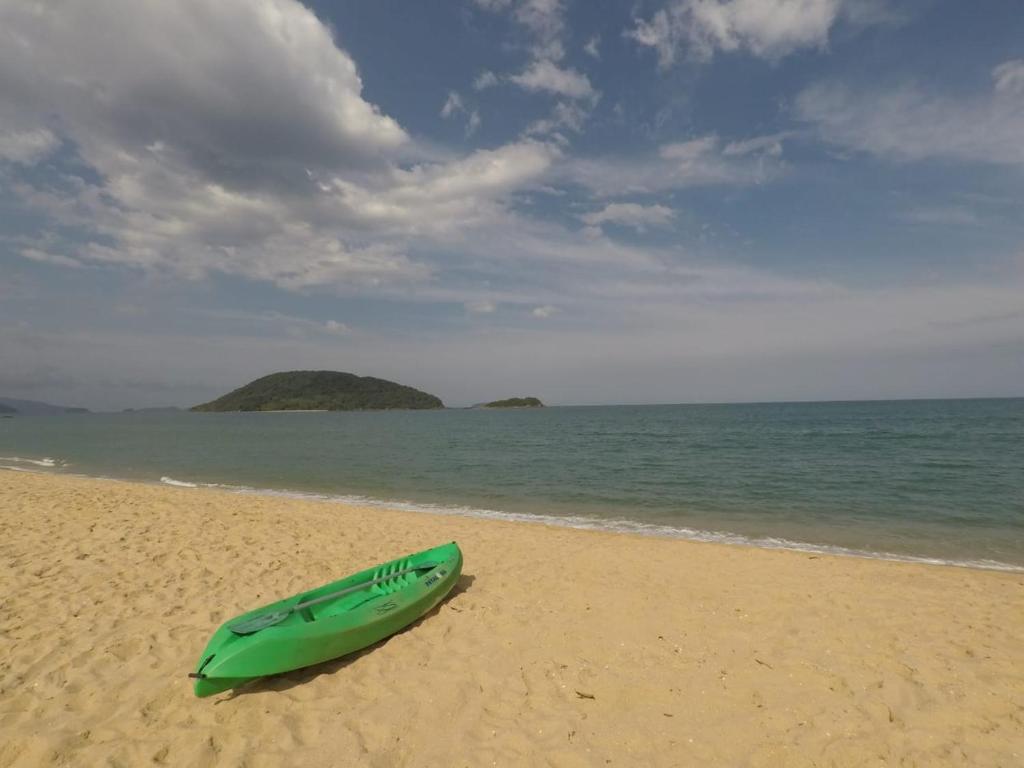 Prumirim Camping & Chales photo