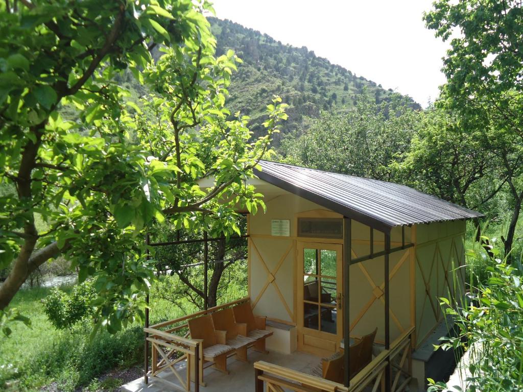 The River House Yeghegis — Hotel in Areni