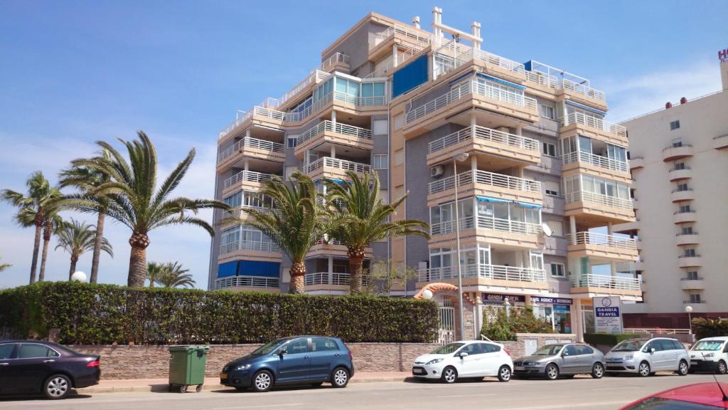 Apartamento con excelentes vistas - 2