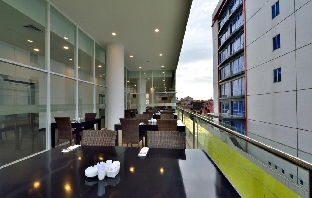 ウィズ プライム ホテル スディルマン プカンバル (Whiz Prime Hotel Sudirman Pekanbaru)