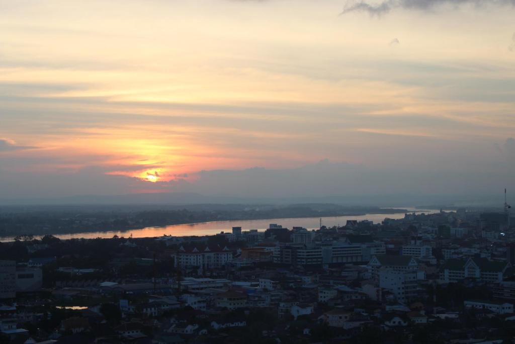 ทางเข้า