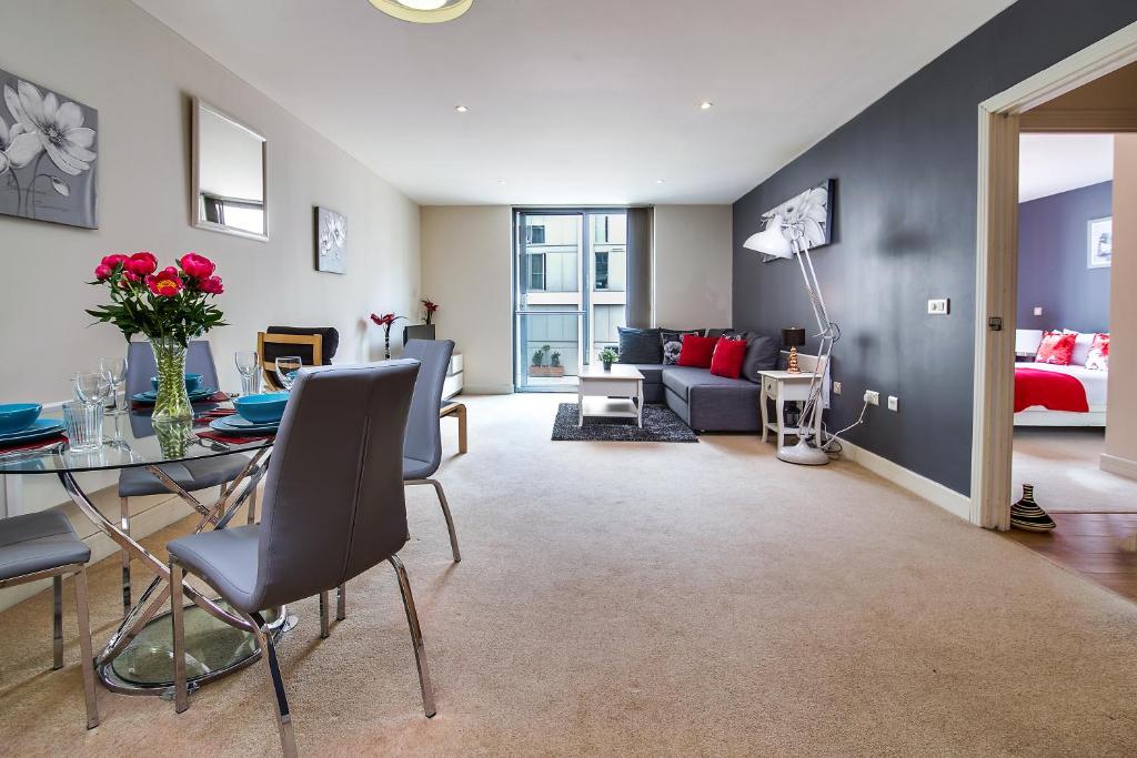 AJY Birmingham City Centre Viva Apartment photo