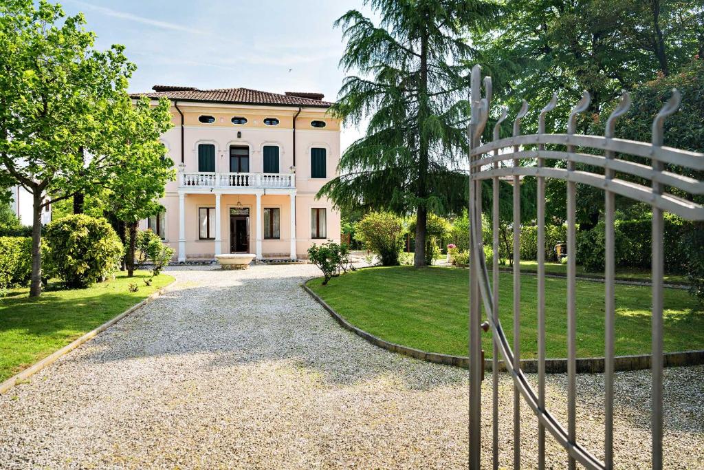 B&amp;B Villa Romano — Hotel in Treviso