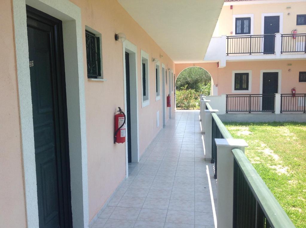 Yianetta Hotel & Suites — Hotel building in Kavos, Ionian Islands