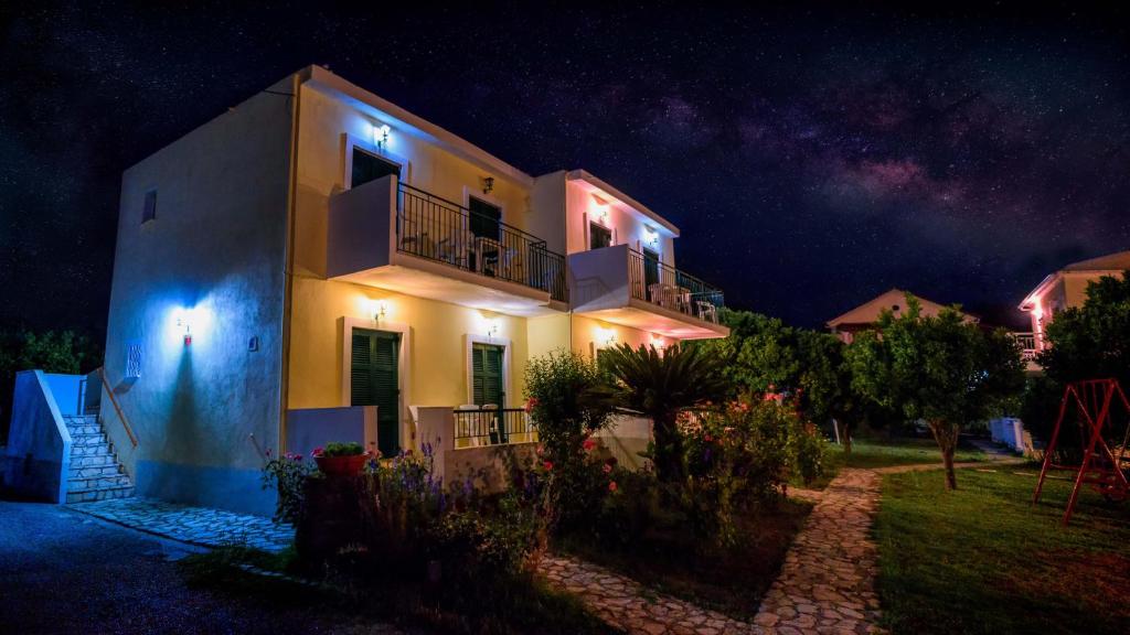 Yianetta Hotel & Suites — Hotel building in Kavos, Ionian Islands