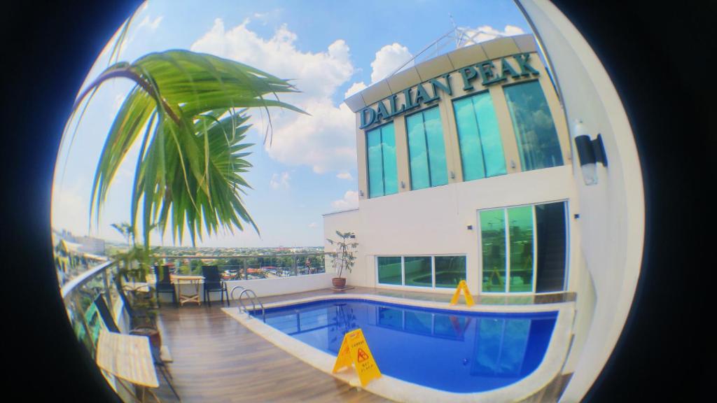 スイミングプール