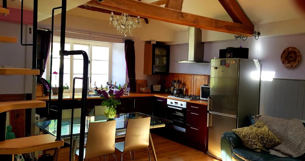 High Oak House, Ashburton