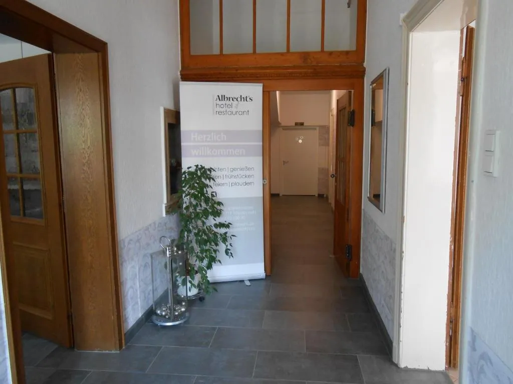 Albrecht's Hotel & Restaurant GmbH, hotel in Wiedensahl