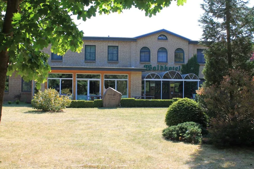 Waldhotel, hotel in Boizenburg