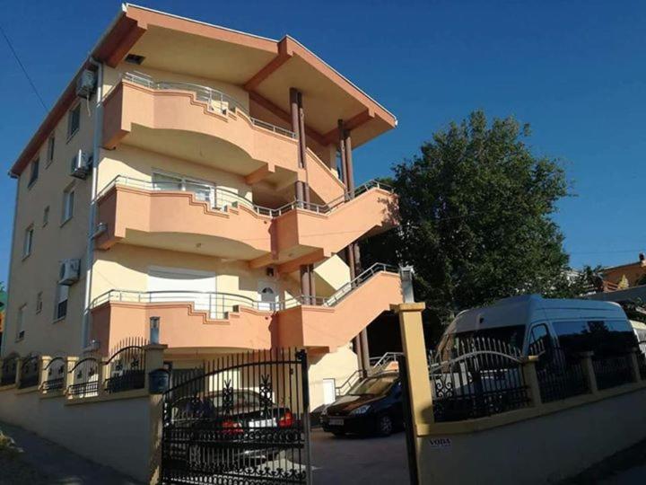 Ago Apartmani - 3