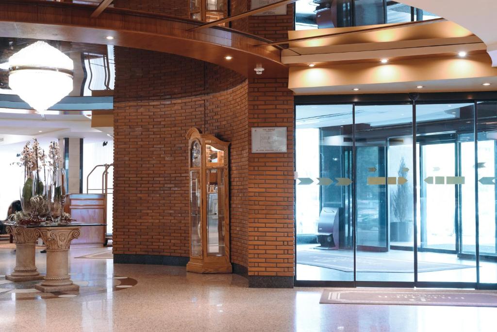 Premier Hotel Rus photo