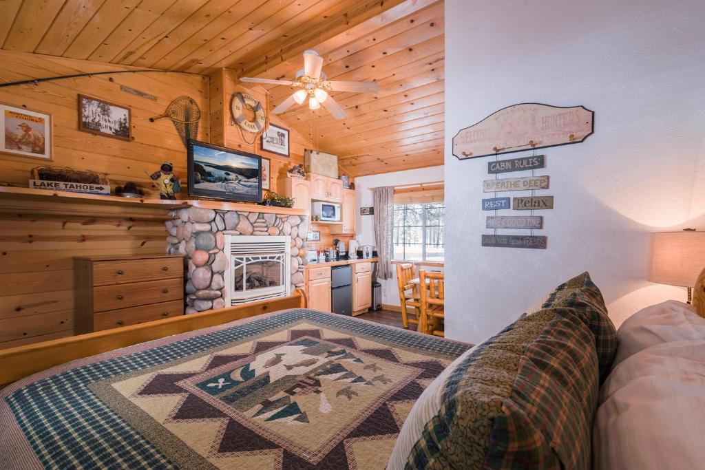 Fireside Lodge photo