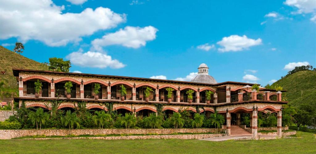 Hacienda San Vicente — Hotel in Peten