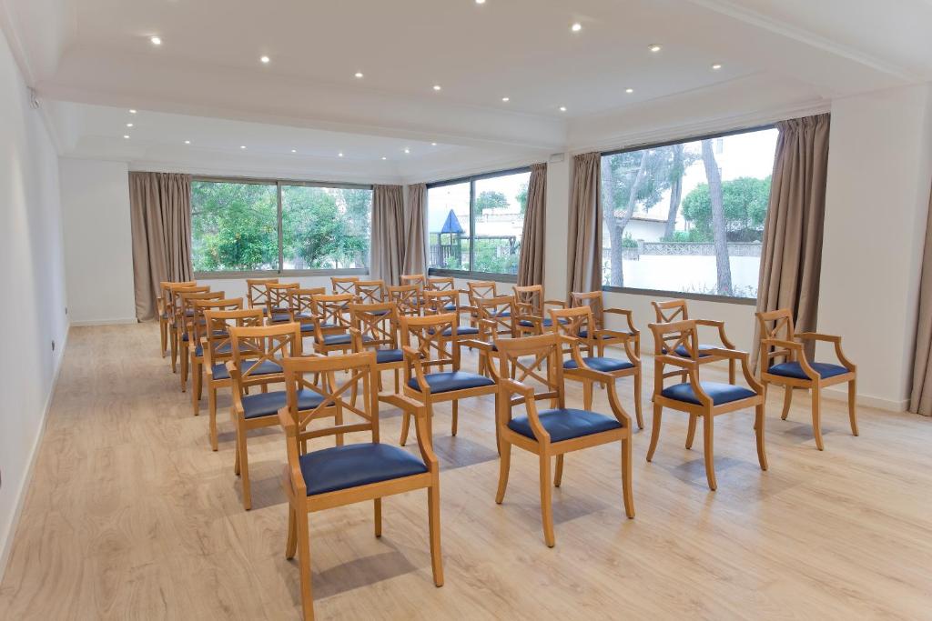 Flacalco Hotel & Apartments — Attractions for children in Cala Ratjada, Balearic Islands