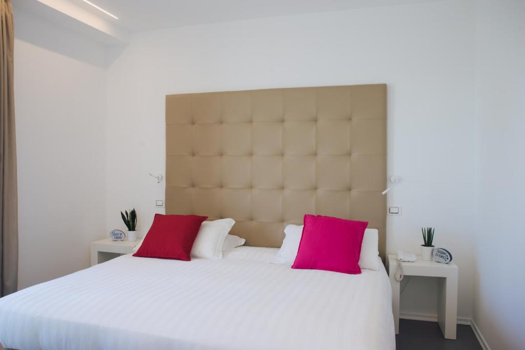 Hotel Adlon — Hotel rooms in Jesolo, Veneto