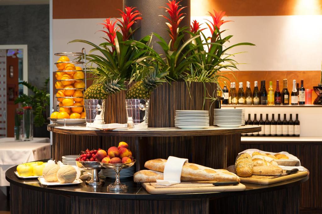 Hotel Adlon — Restaurant & bars in Jesolo, Veneto