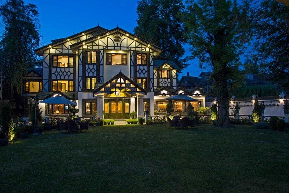 Lemon Tree Hotel Srinagar, Šrínagar