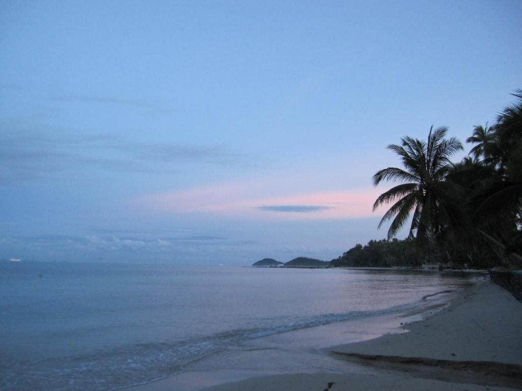 Beachfront TalingNgam photo
