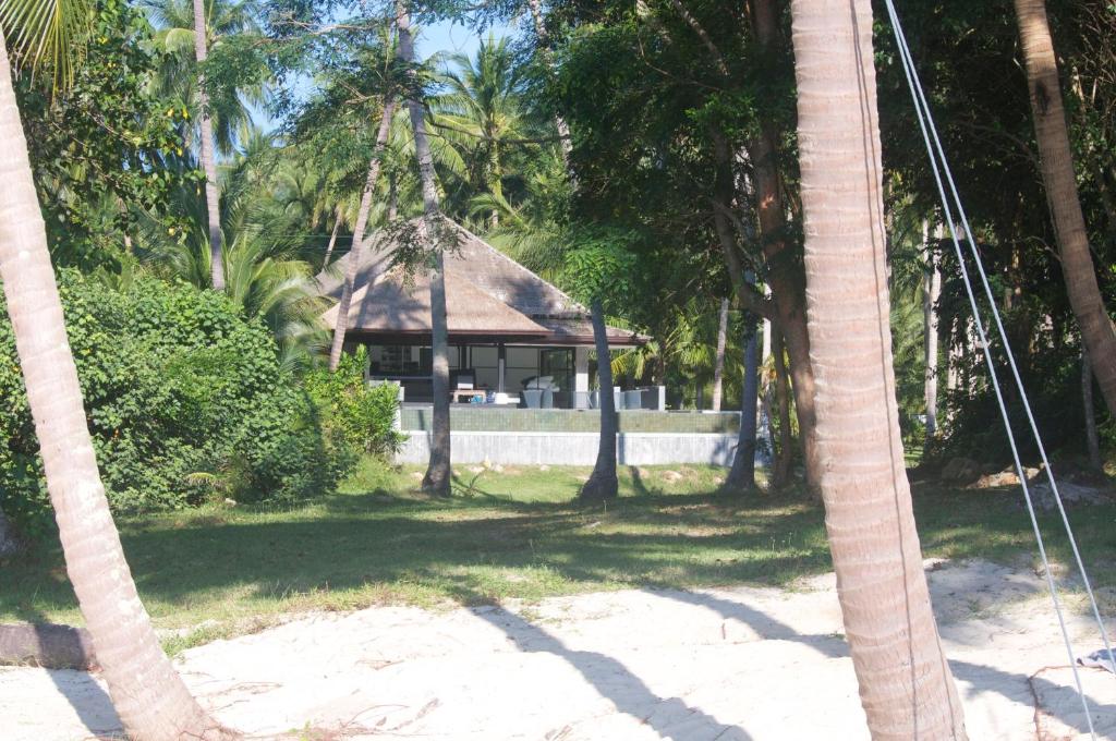 Beachfront TalingNgam photo